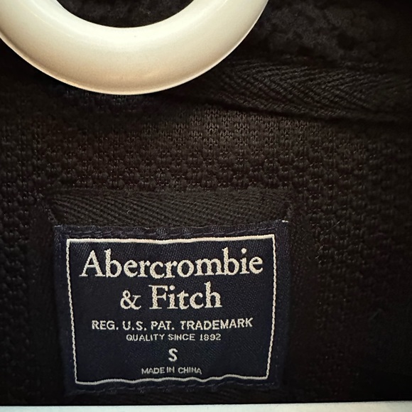 ABERCROMBIE & FITCH, Fleece Pull-over Top - Picture 3 of 3